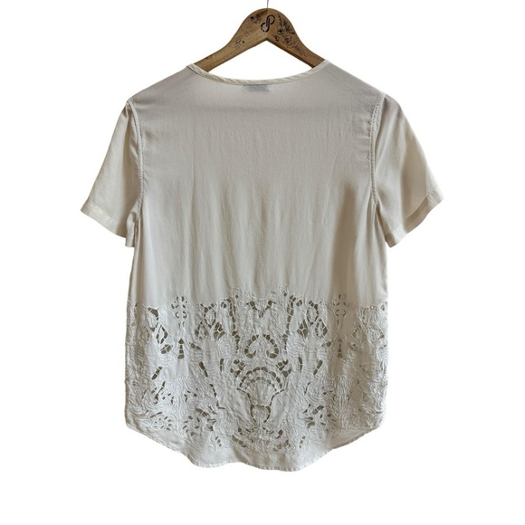 Equipment Ivory Short Sleeve Round Neck Lace Cut Out Womens Size S Silk Blouse - Picture 2 of 16